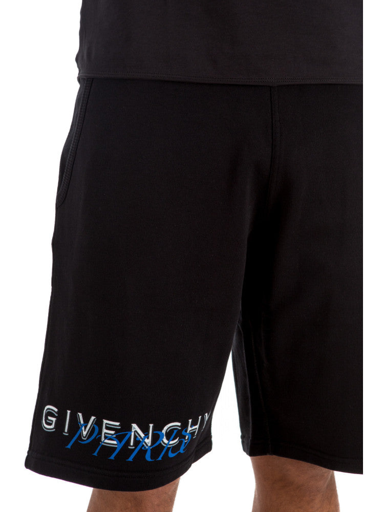 GVCH Calligraphic Logo print black track shorts - Styledistrict