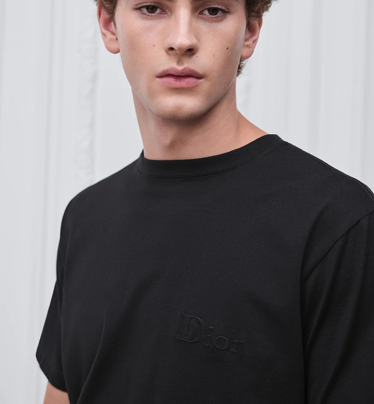Relaxed fit Black T-shirt with Logo Embroidery