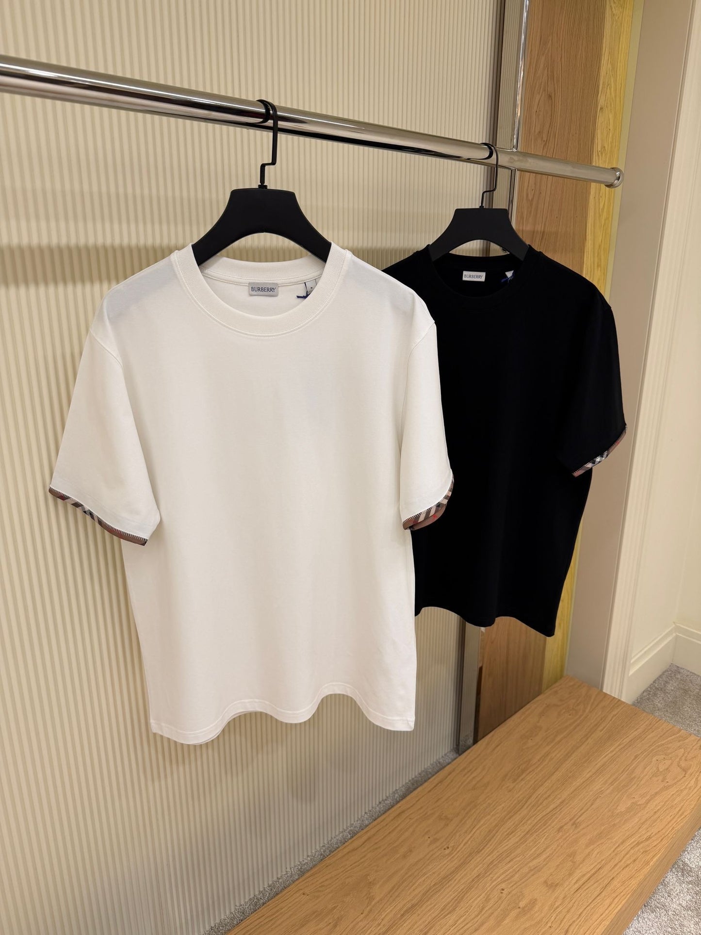 Elisson Check Sleeve White T-shirt